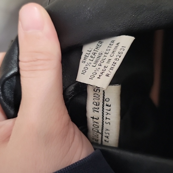 Newport News womens leather jacket. Never worn, in amazing shape! Black in color - Picture 7 of 7